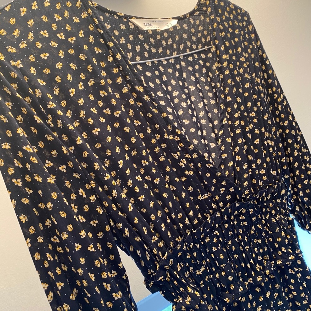 Flowy navy blue maxi dress from Zara